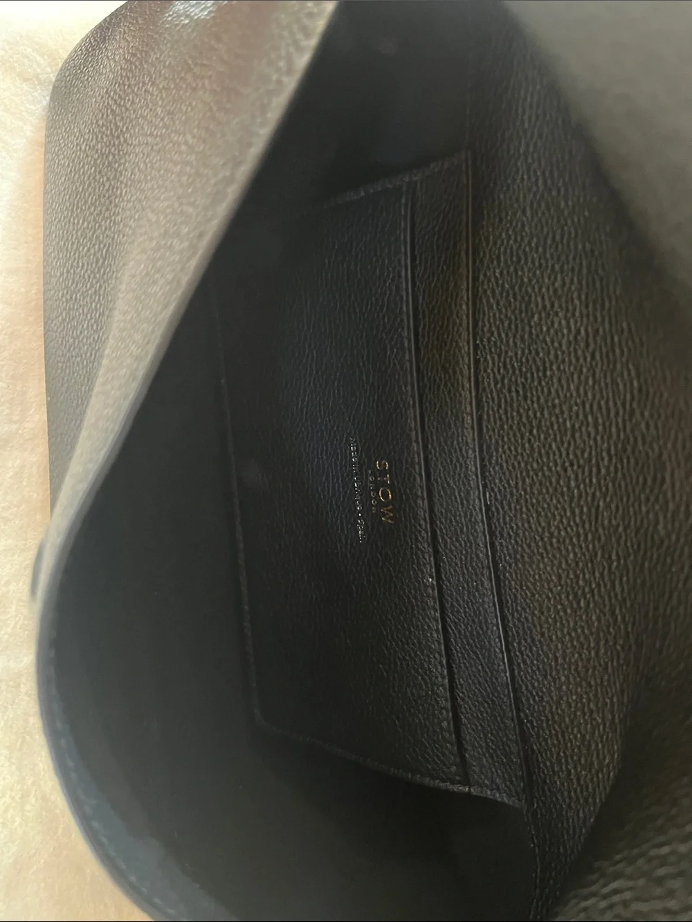 Stow London East West Curve bag in Black calfskin leather - Picture 9 of 13